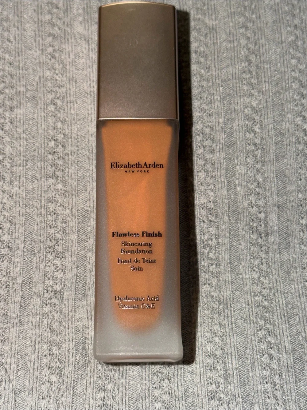 Elizabeth Arden Flawless Finish Skincaring Foundation 610C